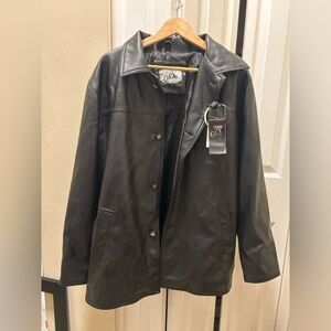 Black Leather Jacket – Made in Italy – Unisex, can be for man or woman.